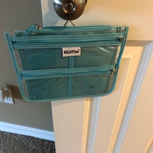 RuMe jewelry hanging travel holder